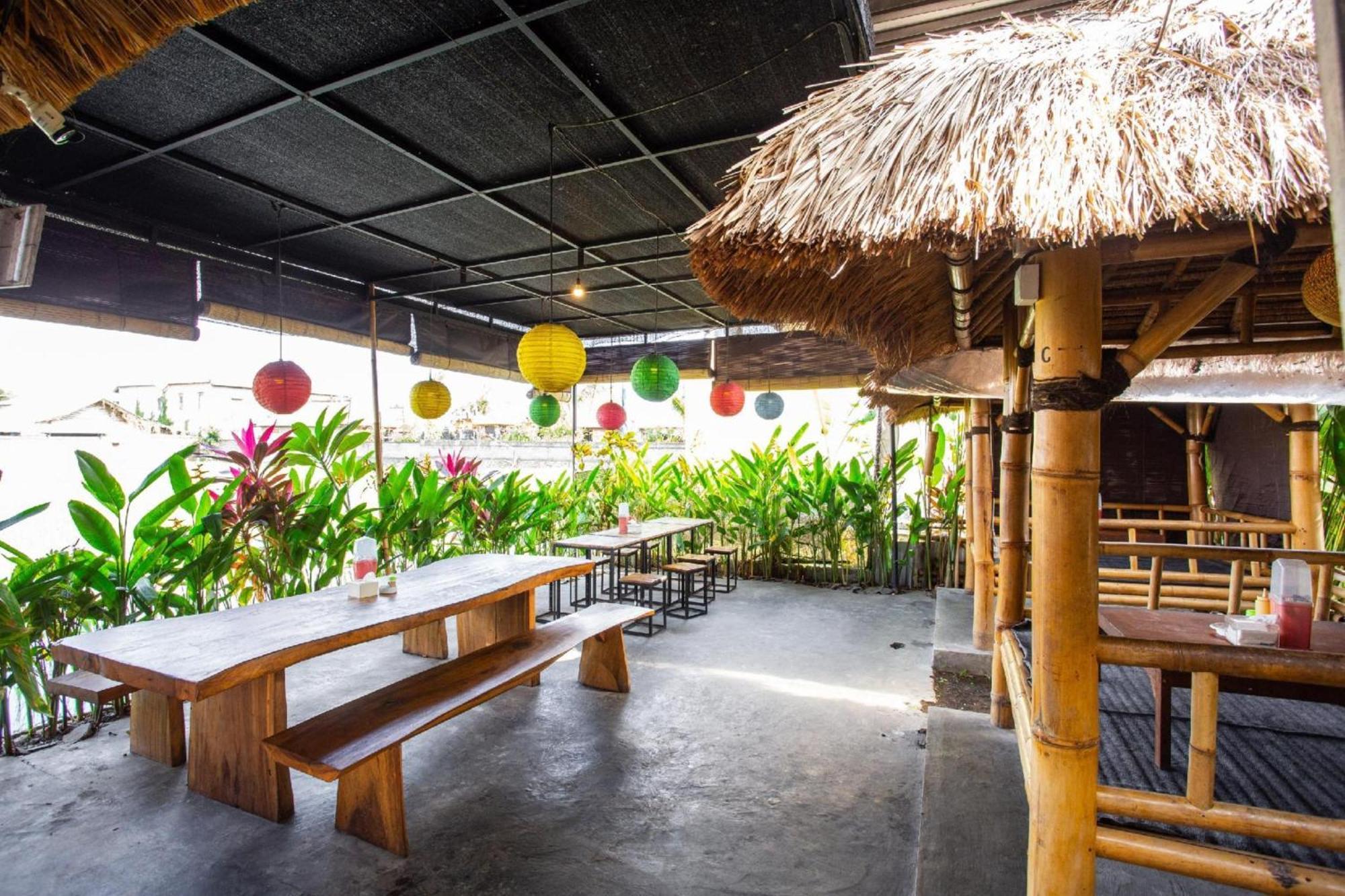 Oyo 1207 Pondok 789 Near Canggu Echo Beach Kültér fotó